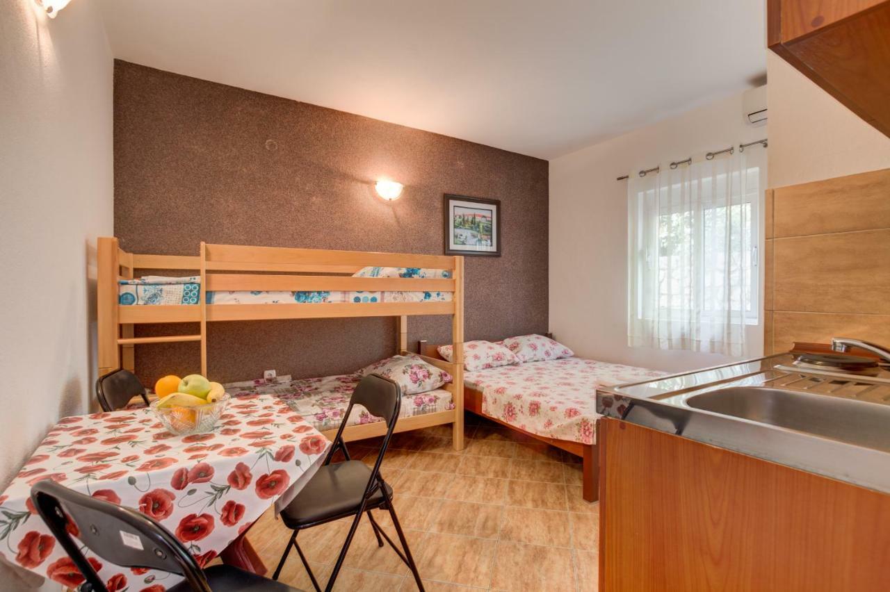 Studios Nikezic Utjeha Dış mekan fotoğraf